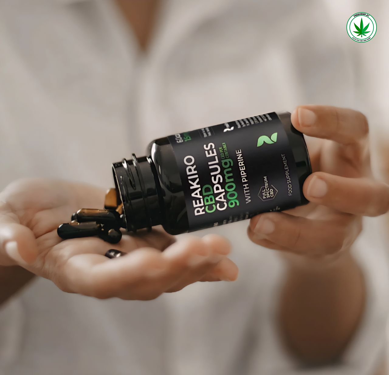 Reakiro Hemp 900mg CBD Kapsel+ schwarzer Pfefferextrakt Reakiro Hemp 900mg CBD Kapsel+ schwarzer Pfefferextrakt