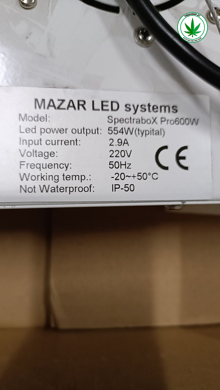 Mazar 600W LED multispectrum lámpa